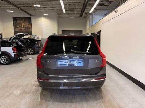 2023 Volvo XC90 B6 Ultimate 7-Seater