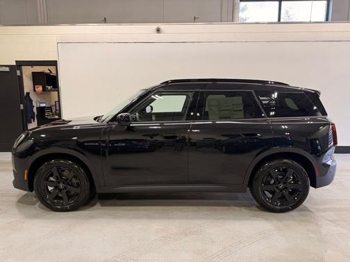 2027 MINI Countryman