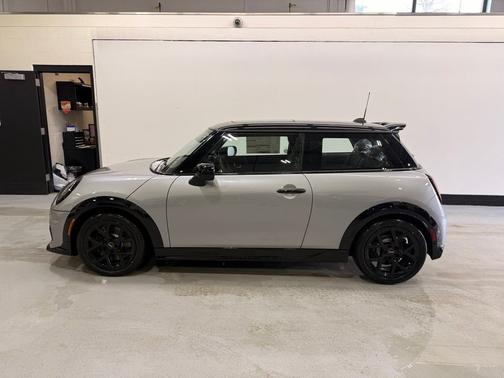 Melting Silver III Metallic 2026 MINI Hardtop