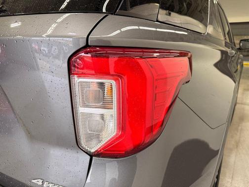 Carbonized Gray Metallic 2023 Ford Explorer XLT
