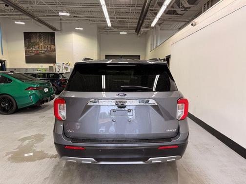 Carbonized Gray Metallic 2023 Ford Explorer XLT