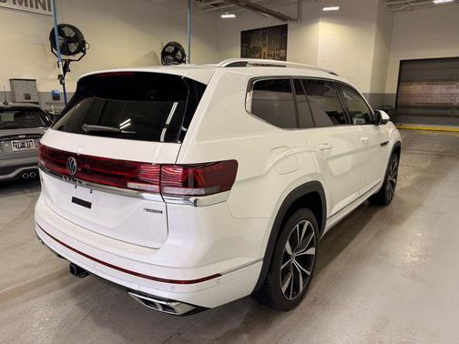 2024 Volkswagen Atlas 2.0T SEL Premium R-Line 4MOTION