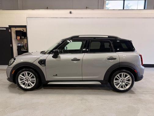 Melting Silver III Metallic 2023 MINI Countryman Cooper S ALL4