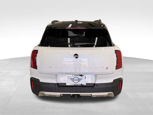 White Metallic 2026 MINI Countryman