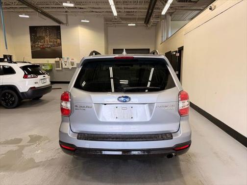 2016 Subaru Forester 2.5i Touring