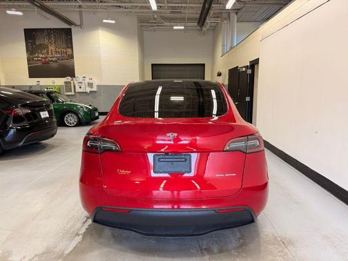 2023 Tesla Model Y Long Range Dual Motor All-Wheel Drive