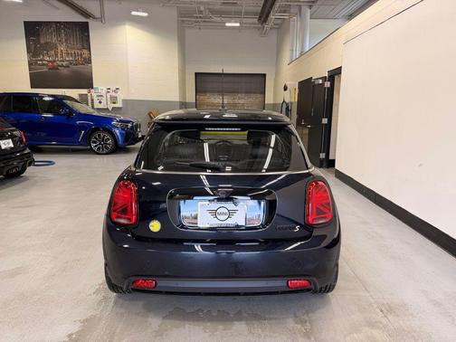 MINI Yours Enigmatic Black Metallic 2024 MINI Hardtop Cooper S