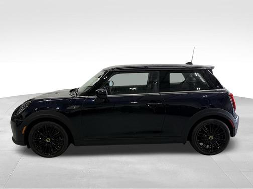 Black Metallic 2024 MINI SE Hardtop