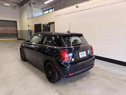MINI Yours Enigmatic Black Metallic 2024 MINI Hardtop Cooper S