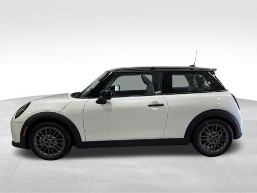 White Metallic 2025 MINI Hardtop