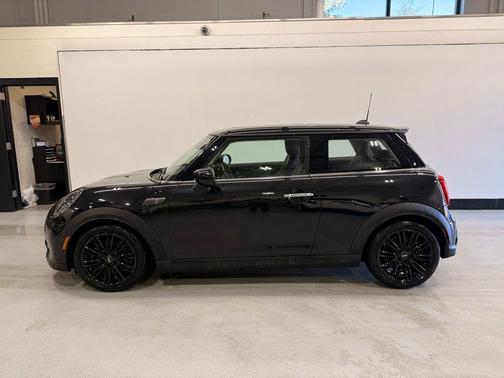 Midnight Black 2023 MINI Hardtop Cooper S