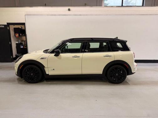2022 MINI Clubman Cooper S ALL4