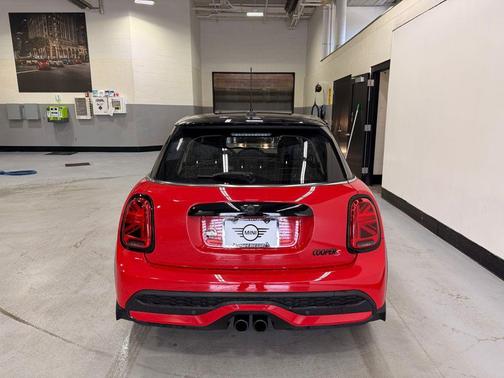 Chili Red 2023 MINI Hardtop Cooper S