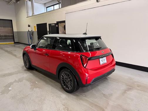 Chili Red II 2026 MINI Hardtop