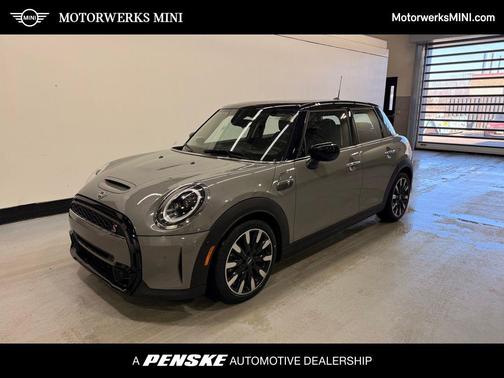 2023 MINI Hardtop Cooper S