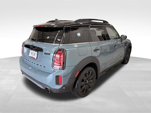 Sage Green Metallic 2024 MINI Countryman Iconic