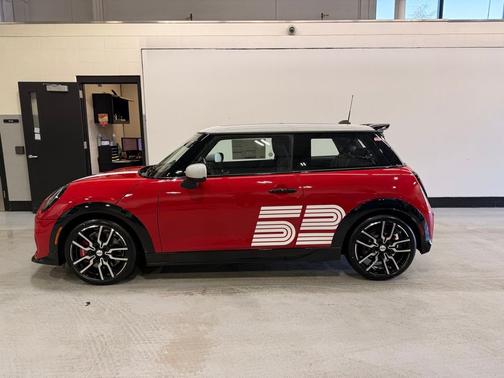 Chili Red II 2026 MINI Hardtop