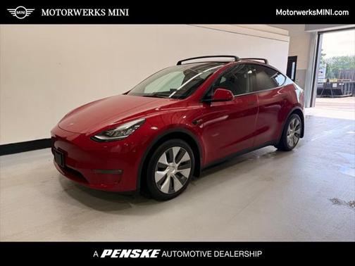 2022 Tesla Model Y Long Range Dual Motor All-Wheel Drive