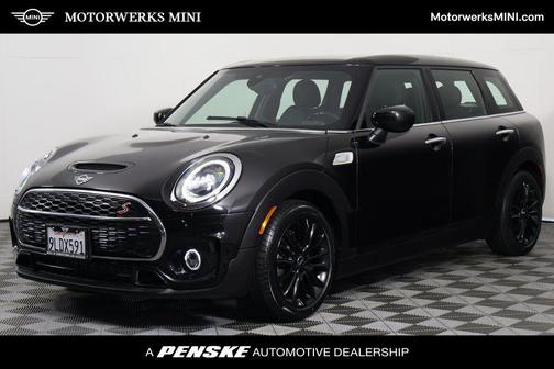 Midnight Black Metallic 2022 MINI Clubman Cooper S