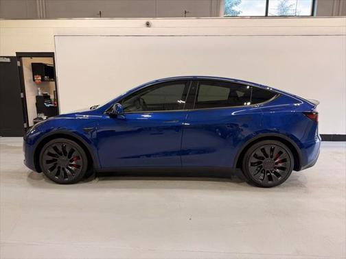 2023 Tesla Model Y Performance Dual Motor All-Wheel Drive