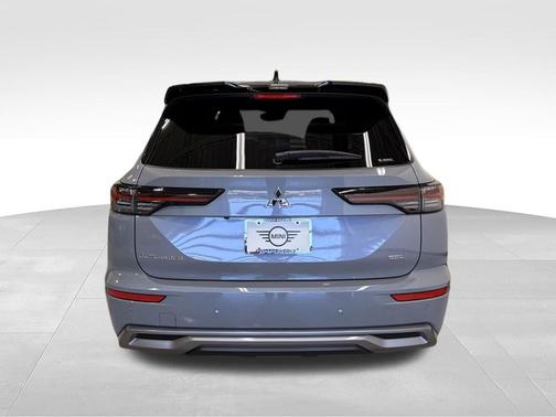 Blue 2025 Mitsubishi Outlander SEL