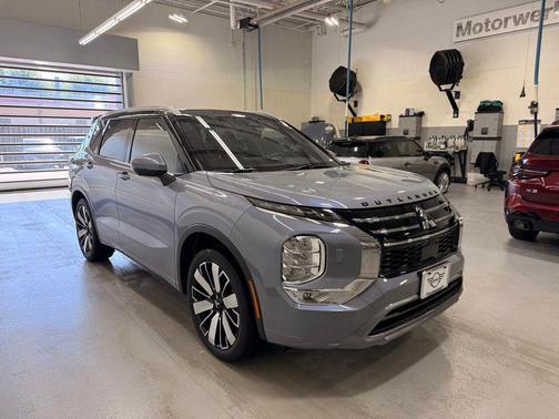 Cosmic Blue Metallic 2025 Mitsubishi Outlander SEL S-AWC