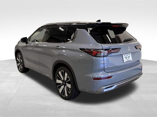 Blue 2025 Mitsubishi Outlander SEL