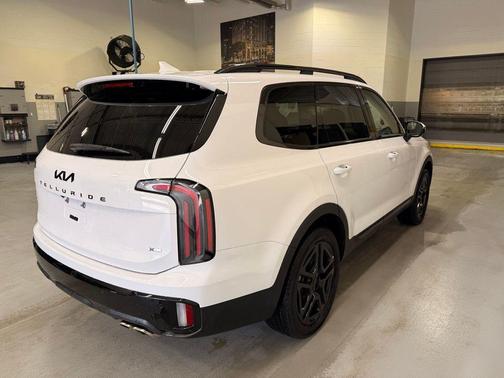 Glacial White Pearl 2025 Kia Telluride SX Prestige X-Line