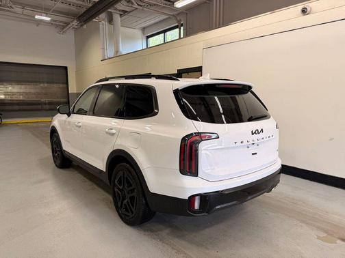 Glacial White Pearl 2025 Kia Telluride SX Prestige X-Line