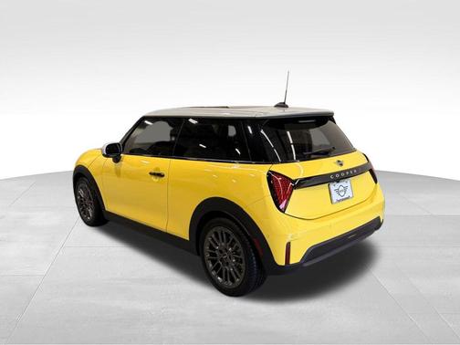 Sunny Side Yellow 2025 MINI Hardtop Cooper S