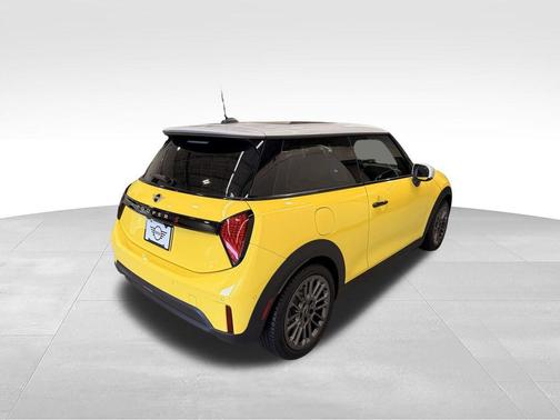 Sunny Side Yellow 2025 MINI Hardtop Cooper S