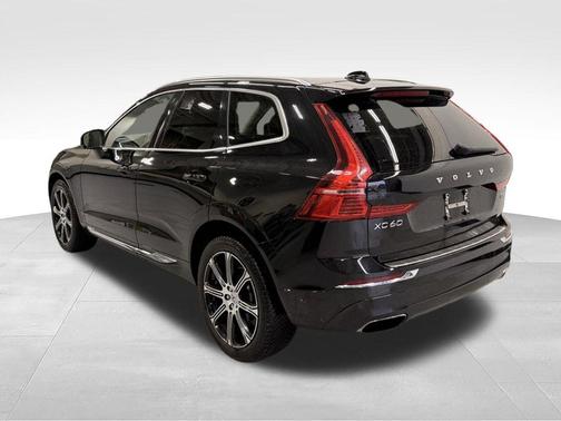 Onyx Black Metallic 2018 Volvo XC60 T5 Inscription