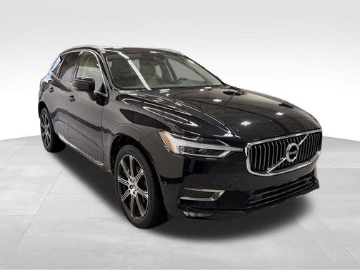 Onyx Black Metallic 2018 Volvo XC60 T5 Inscription