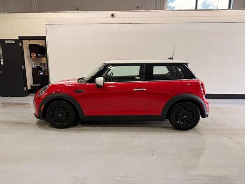 2023 MINI Hardtop Cooper