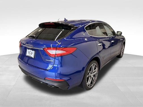 Mica 2020 Maserati Levante Base