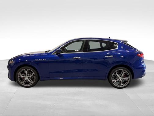 Mica 2020 Maserati Levante Base