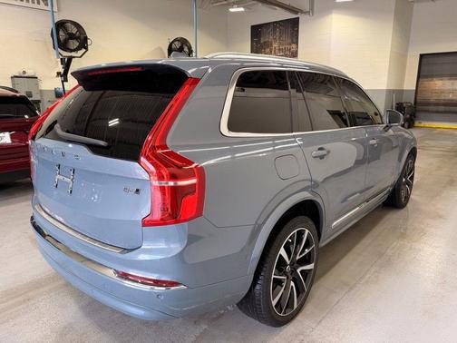 Thunder Grey Metallic 2023 Volvo XC90 B6 Plus 7-Seater