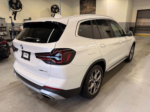 White Metallic 2022 BMW X3 xDrive30i