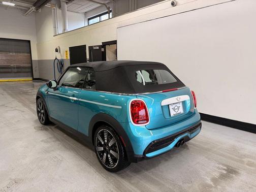 Caribbean Aqua 2024 MINI Convertible Cooper S