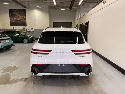 2025 Genesis GV70 3.5T AWD Sport