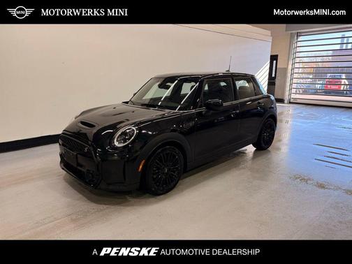 2023 MINI Hardtop Cooper S