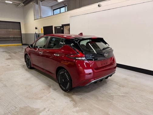 2023 Nissan Leaf SV PLUS 60 kWh
