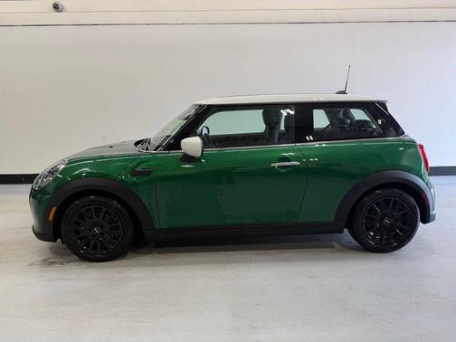 2023 MINI Hardtop Cooper