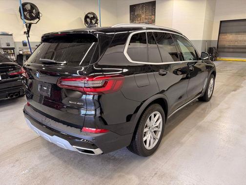 Jet Black 2022 BMW X5 xDrive40i