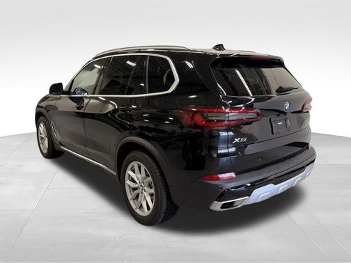 Jet Black 2022 BMW X5 xDrive40i