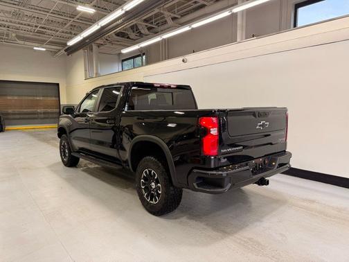 2025 Chevrolet Silverado 1500 ZR2