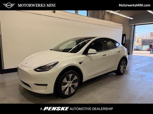 Pearl White Multi-Coat 2023 Tesla Model Y Long Range Dual Motor All-Wheel Drive