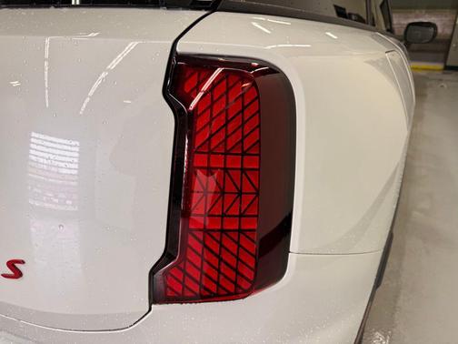 Nanuq White Metallic 2026 MINI Countryman Cooper S ALL4