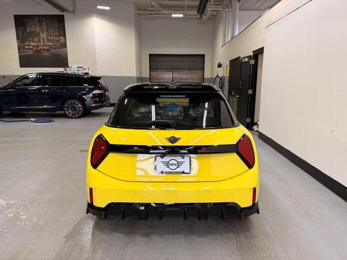 Sunny Side Yellow 2026 MINI Hardtop Cooper S