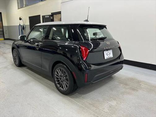 2025 MINI Hardtop Cooper